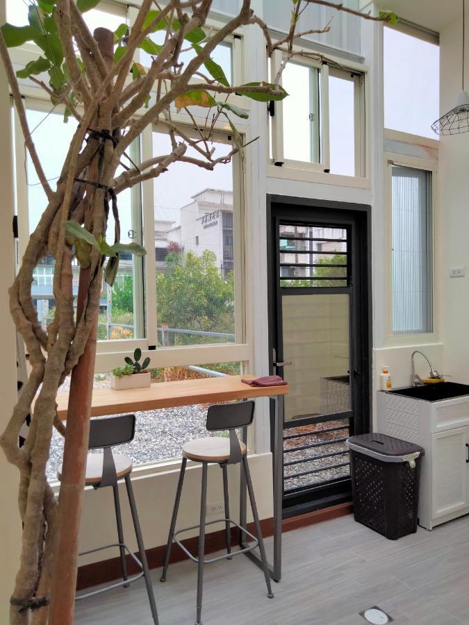 910 Hostel Юли Екстериор снимка
