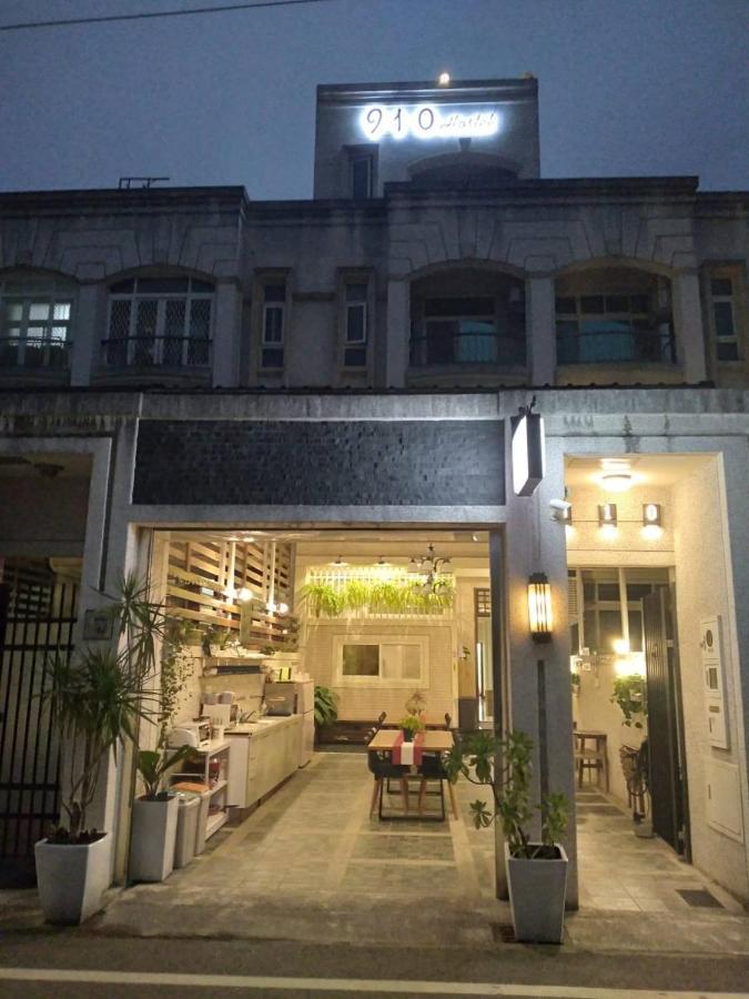 910 Hostel Юли Екстериор снимка