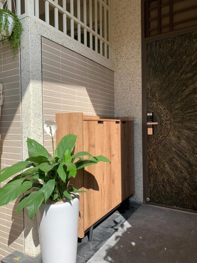 910 Hostel Юли Екстериор снимка