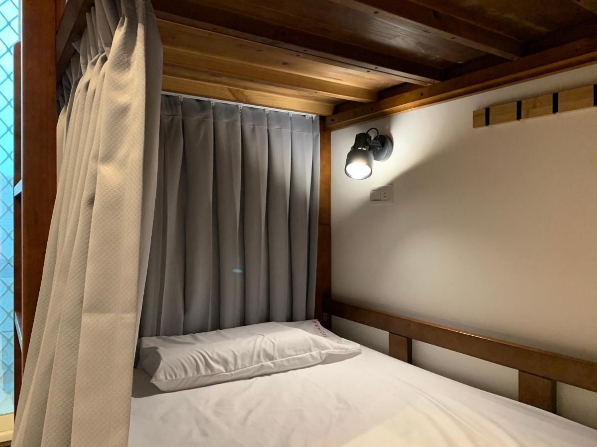 910 Hostel Юли Екстериор снимка