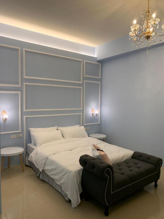 910 Hostel Юли Екстериор снимка