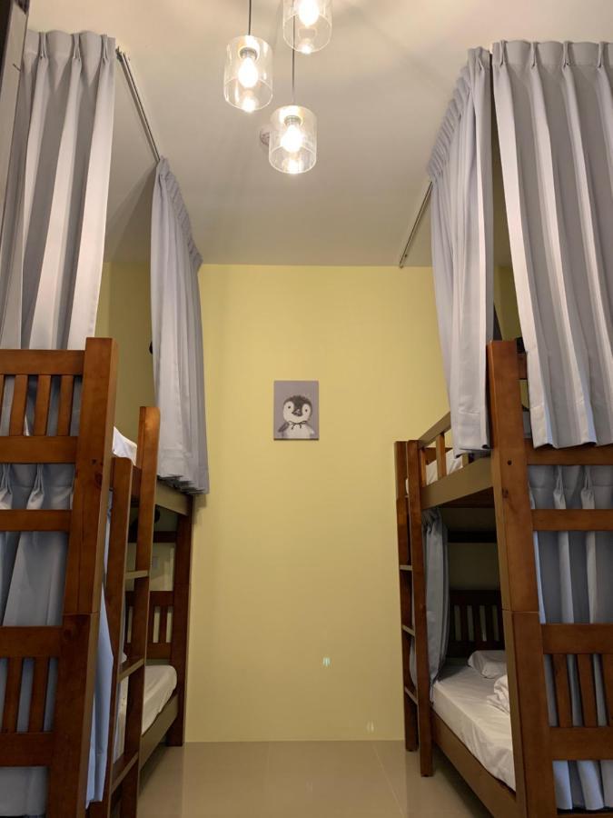 910 Hostel Юли Екстериор снимка