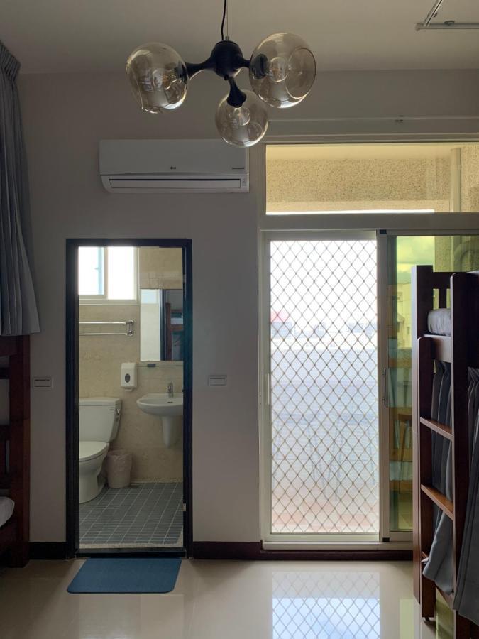 910 Hostel Юли Екстериор снимка